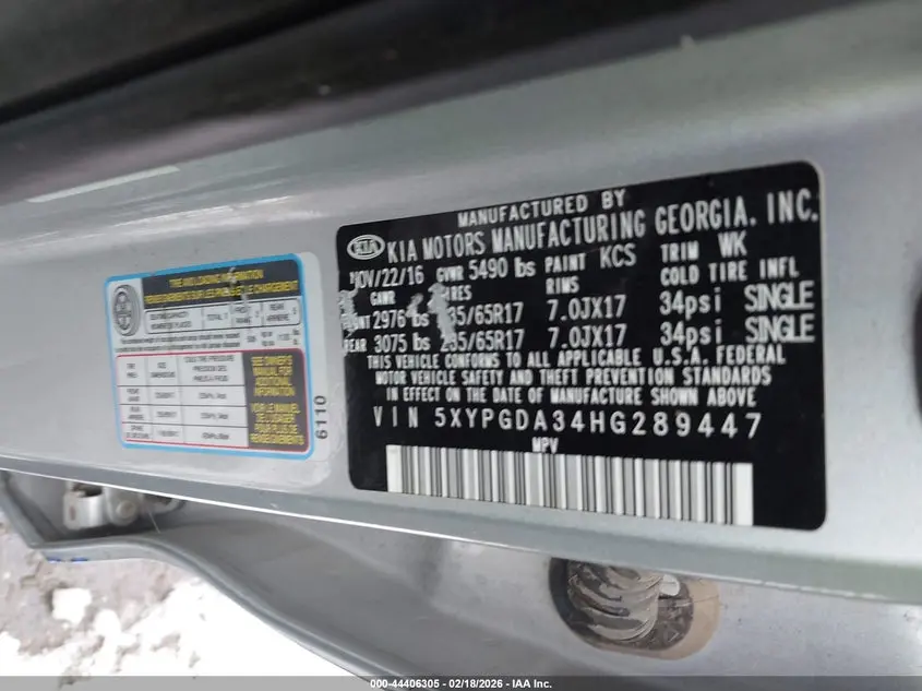 2017 KIA SORENTO 2.4L LX