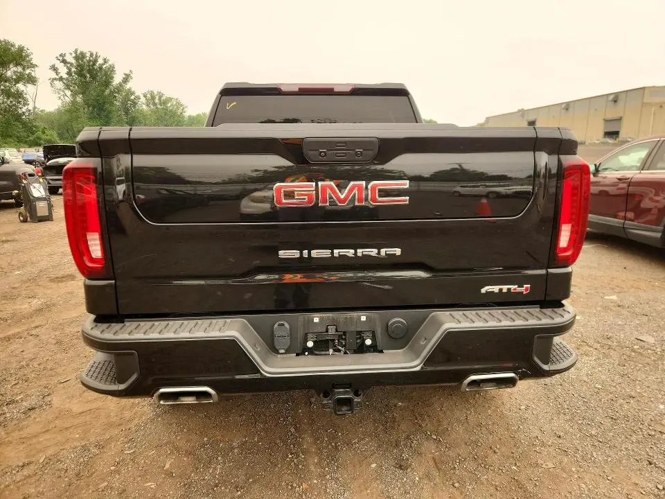 2021 GMC SIERRA K1500 AT4  