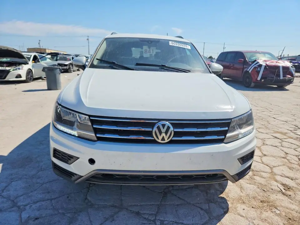 2018 VOLKSWAGEN TIGUAN SE  