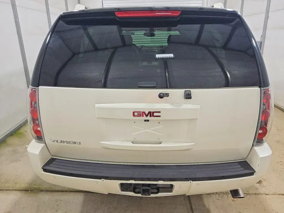 2013 GMC YUKON XL DENALI  