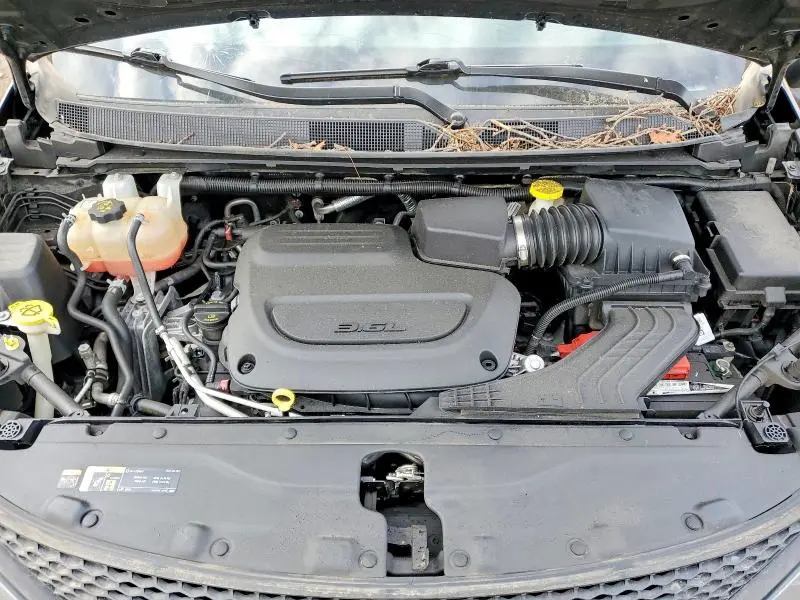 2022 CHRYSLER VOYAGER LX  