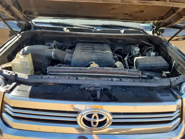 2016 TOYOTA TUNDRA CREWMAX SR5  