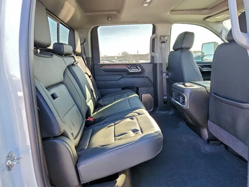 2025 GMC SIERRA K3500 DENALI  