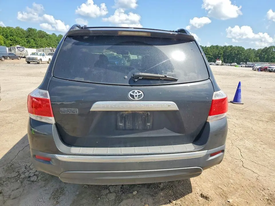 2013 TOYOTA HIGHLANDER LIMITED  