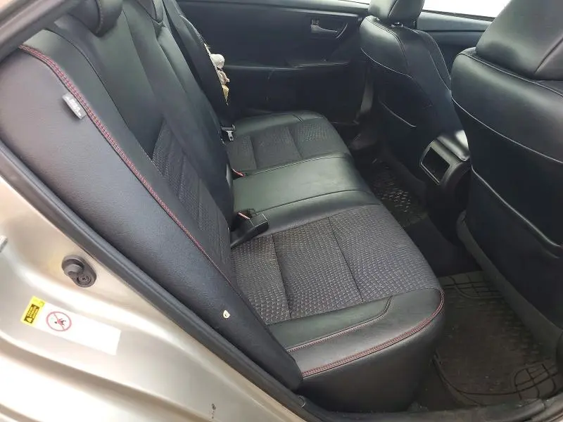 2015 TOYOTA CAMRY SE  