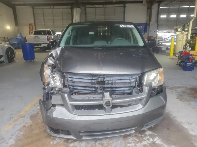 2010 DODGE GRAND CARAVAN SE  