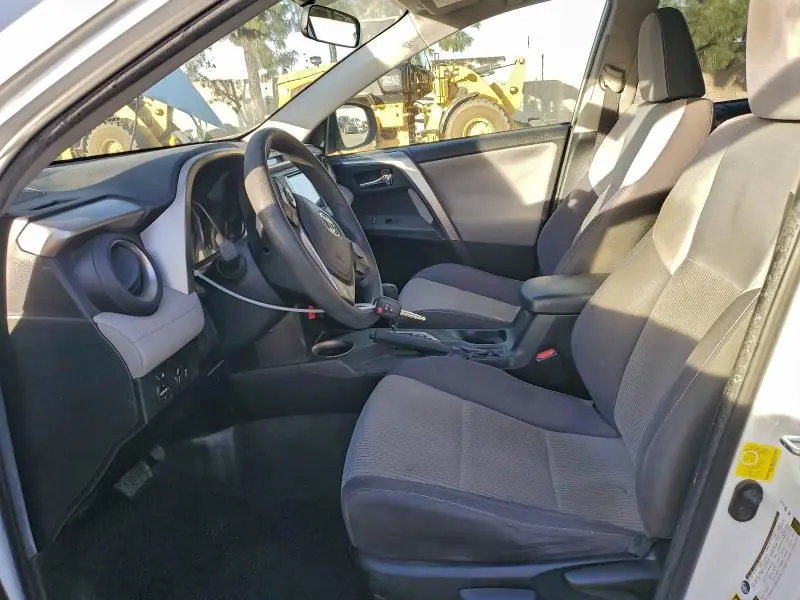 2014 TOYOTA RAV4 XLE  