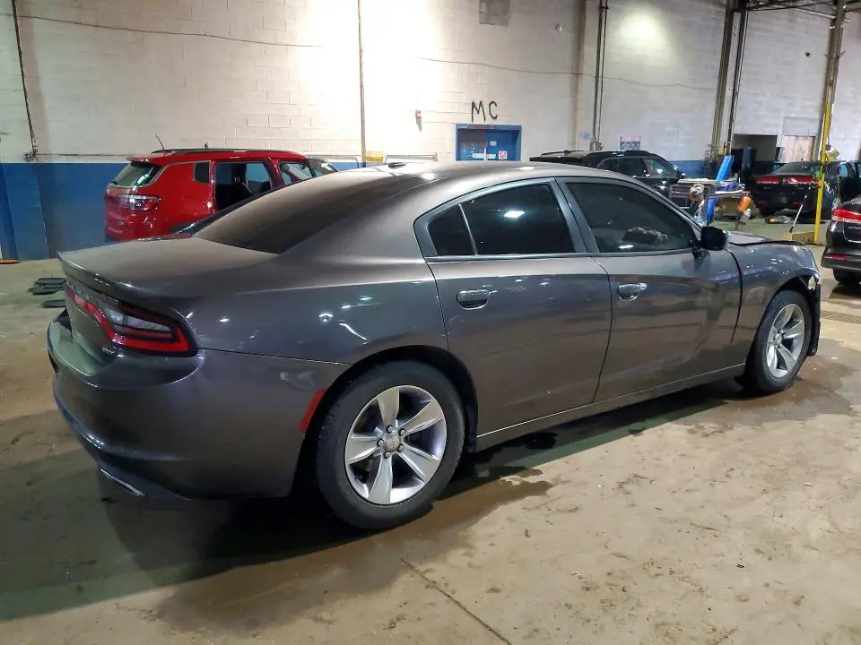 2016 DODGE CHARGER SXT  