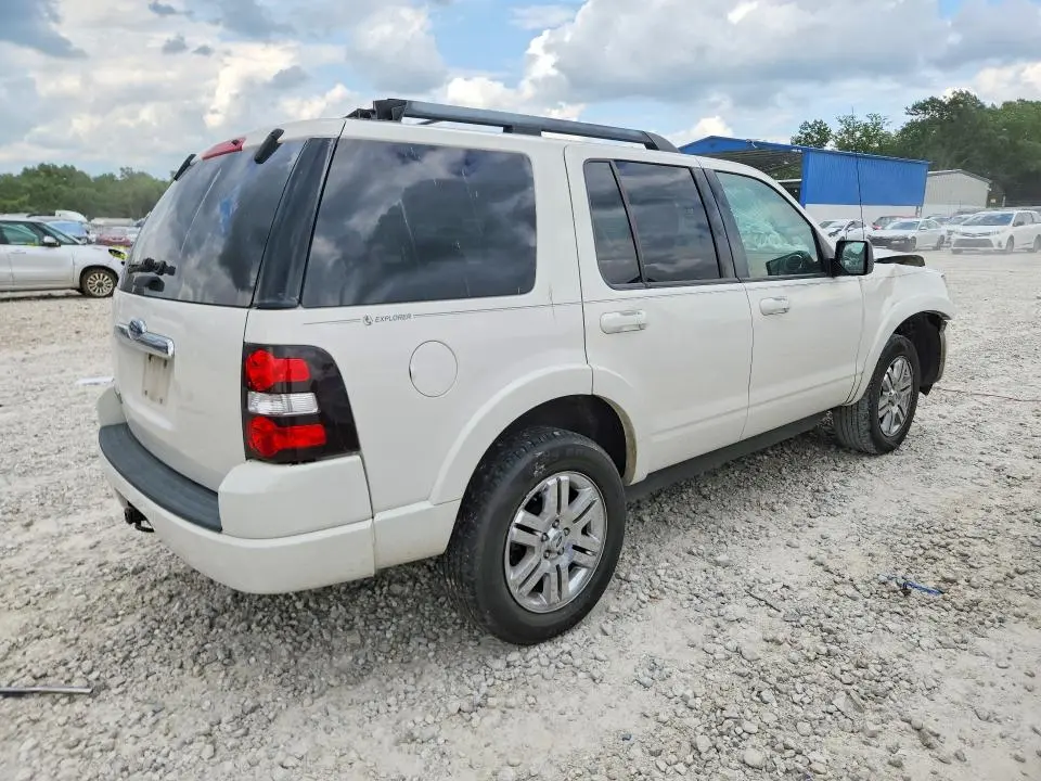 2010 FORD EXPLORER XLT  