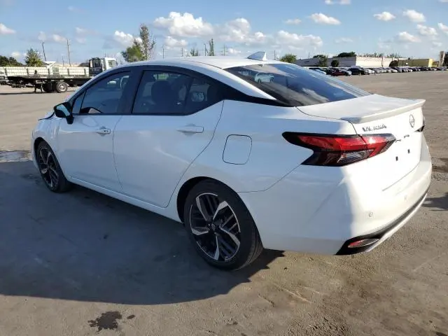 2023 NISSAN VERSA SR  