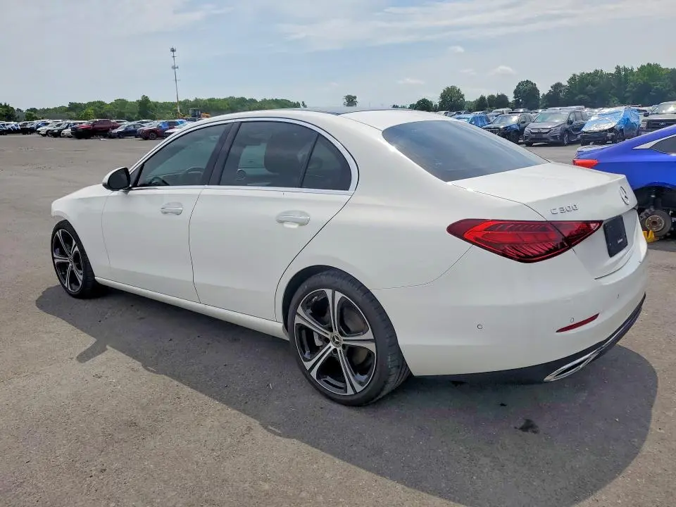 2025 MERCEDES-BENZ C 300  