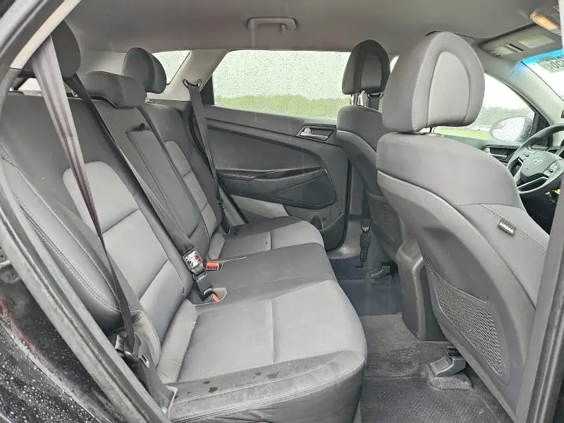 2018 HYUNDAI TUCSON SE  