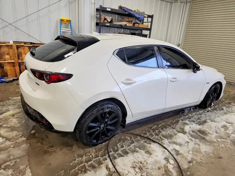 2023 MAZDA 3 PREMIUM  
