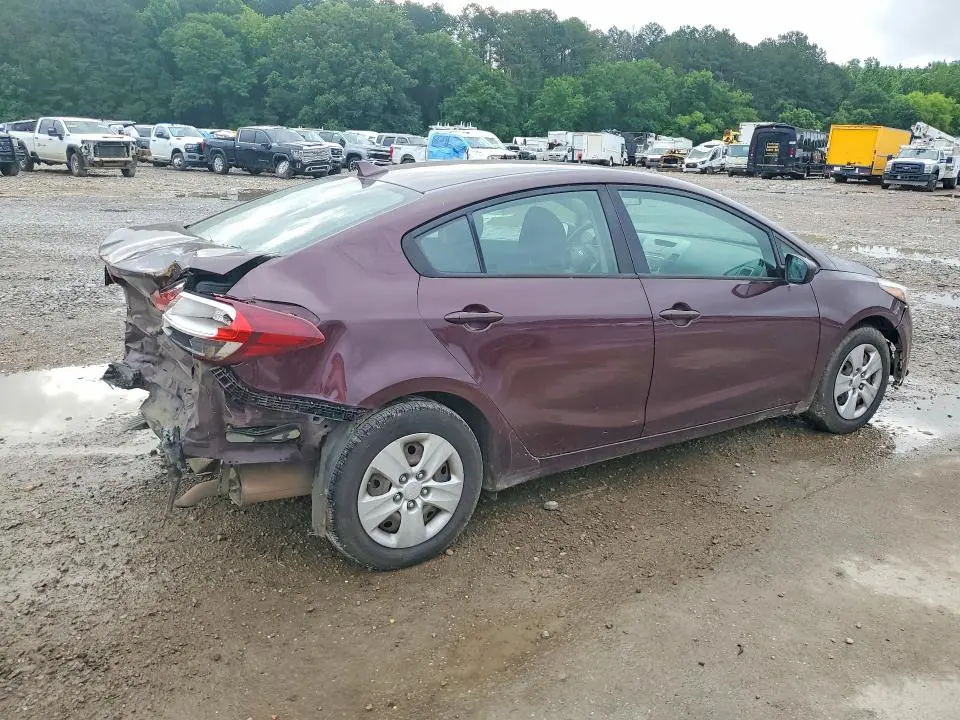 2017 KIA FORTE LX  