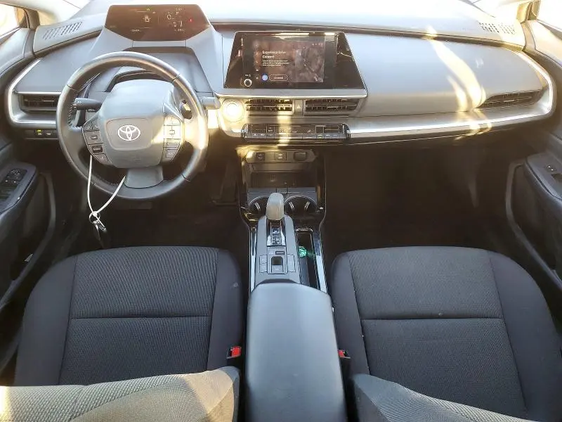 2024 TOYOTA PRIUS LE  