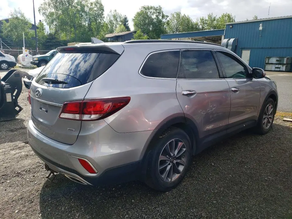 2017 HYUNDAI SANTA FE SE  