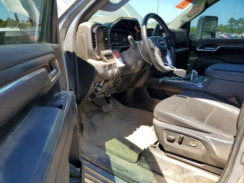 2025 GMC SIERRA K2500 SLT  