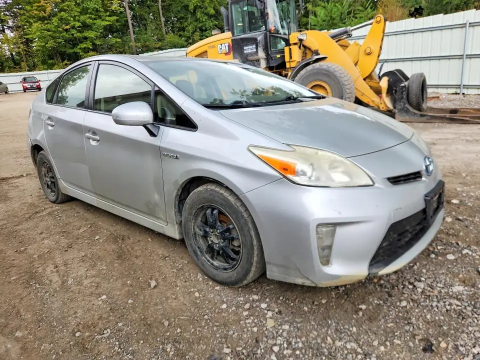 2013 TOYOTA PRIUS TWO  