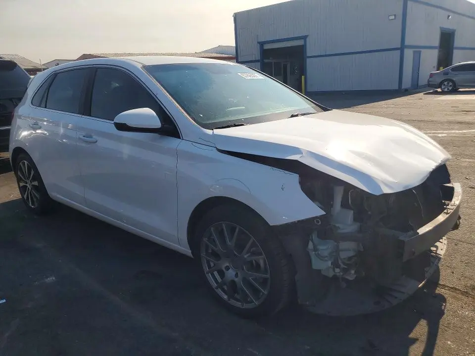2018 HYUNDAI ELANTRA GT BASE  