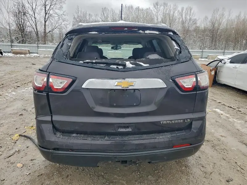 2016 CHEVROLET TRAVERSE LS  