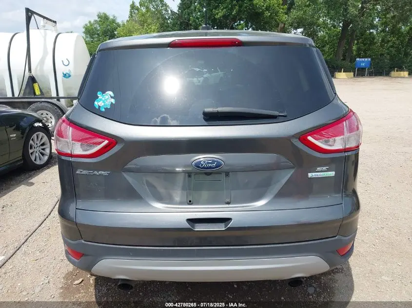2016 FORD ESCAPE SE
