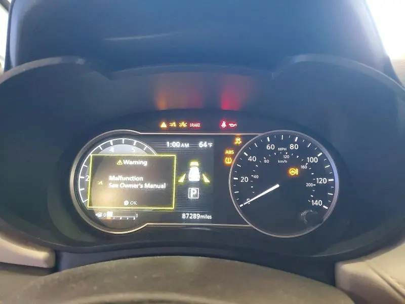 2021 NISSAN VERSA SV  