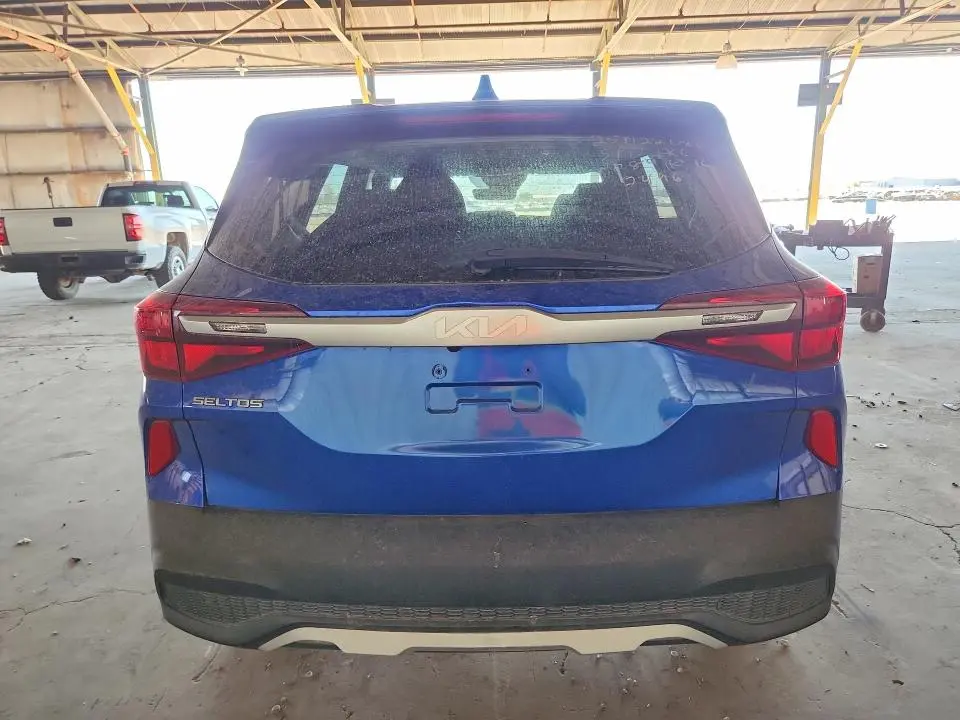 2023 KIA SELTOS LX  