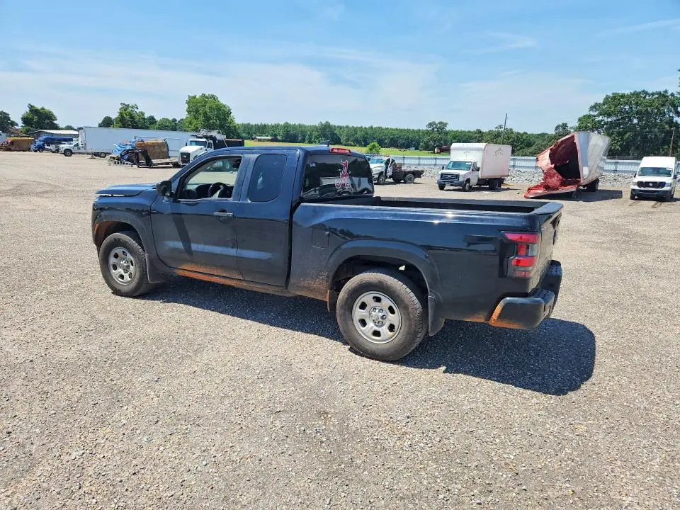 2023 NISSAN FRONTIER S  