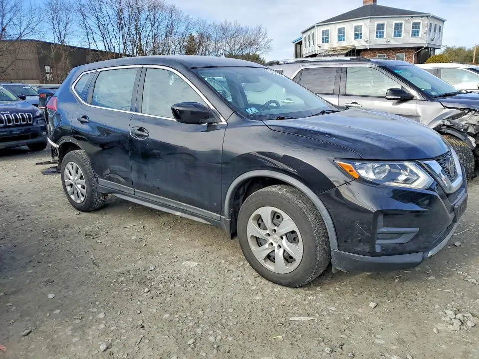 2018 NISSAN ROGUE S  