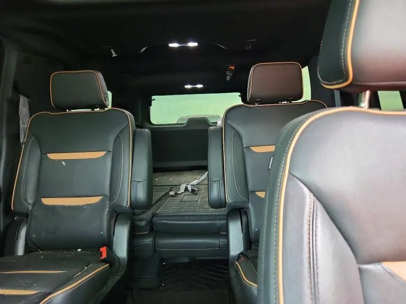 2024 GMC YUKON XL K1500 AT4  
