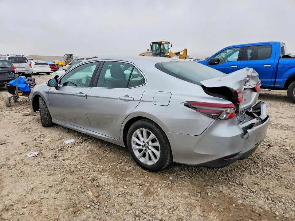 2022 TOYOTA CAMRY LE  