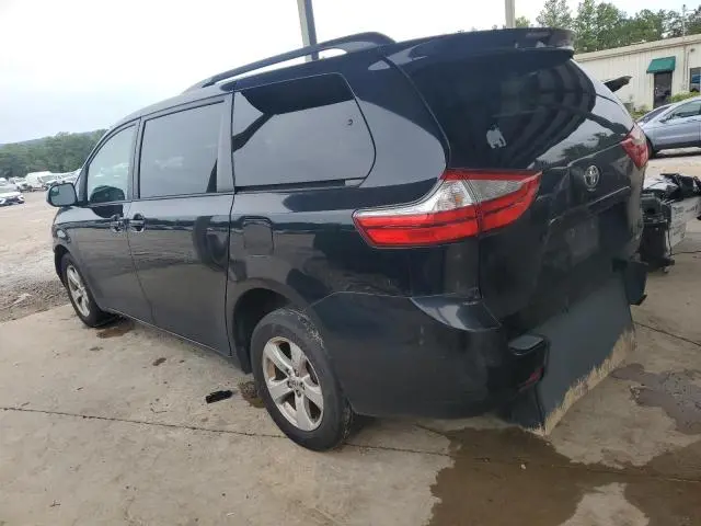 2015 TOYOTA SIENNA LE  