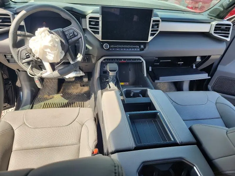 2026 TOYOTA TUNDRA CREWMAX LIMITED  