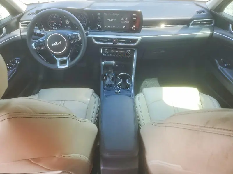 2022 KIA K5 LX  