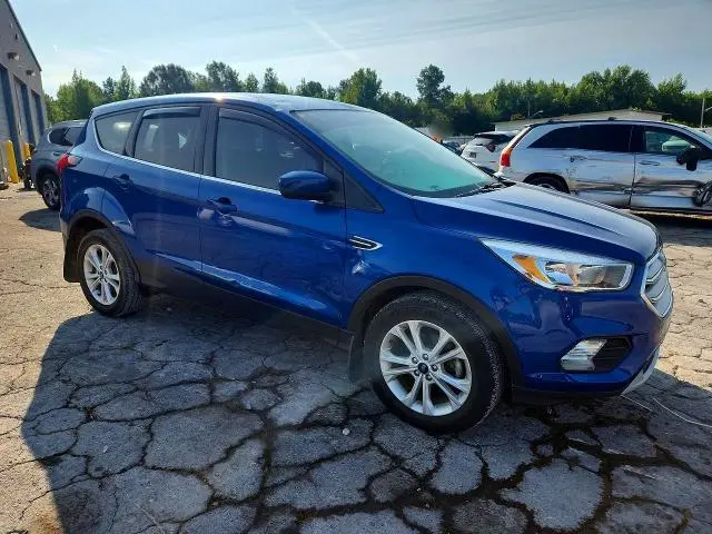 2019 FORD ESCAPE SE  