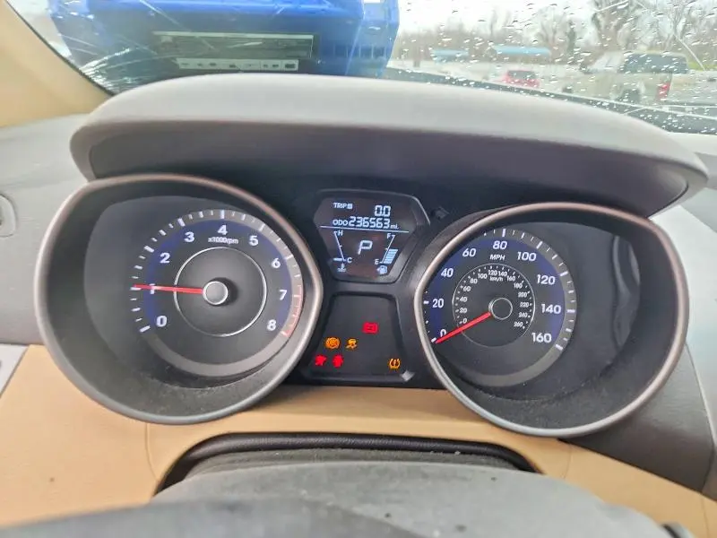 2013 HYUN ELANTRA GLS  