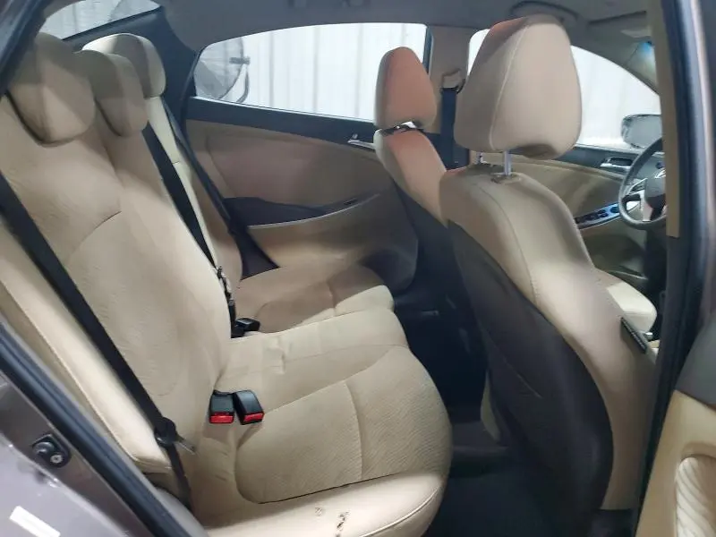 2012 HYUNDAI ACCENT GLS  