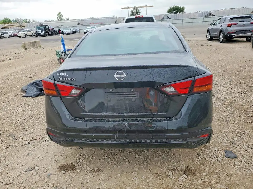2024 NISSAN ALTIMA S  