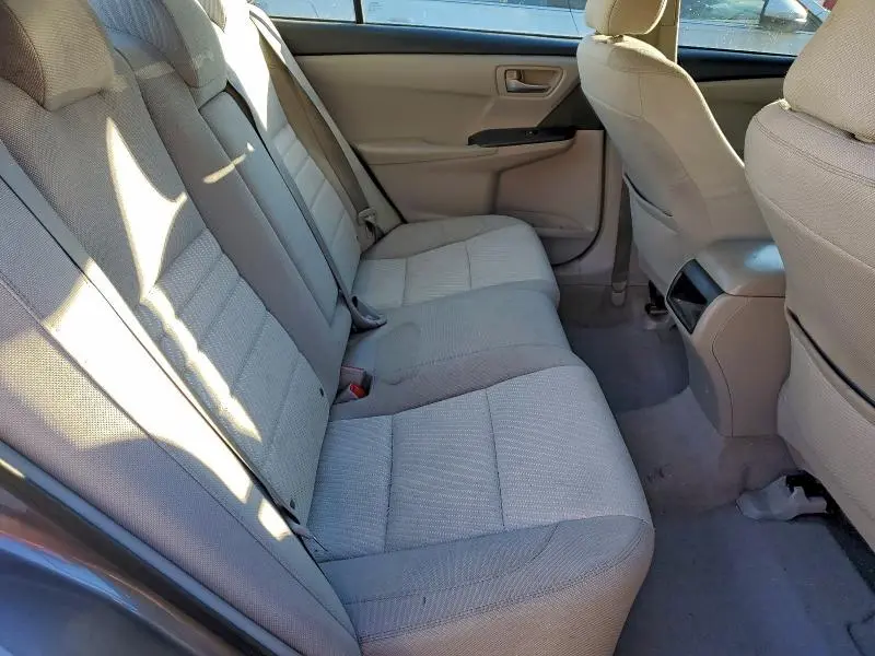 2015 TOYOTA CAMRY LE  