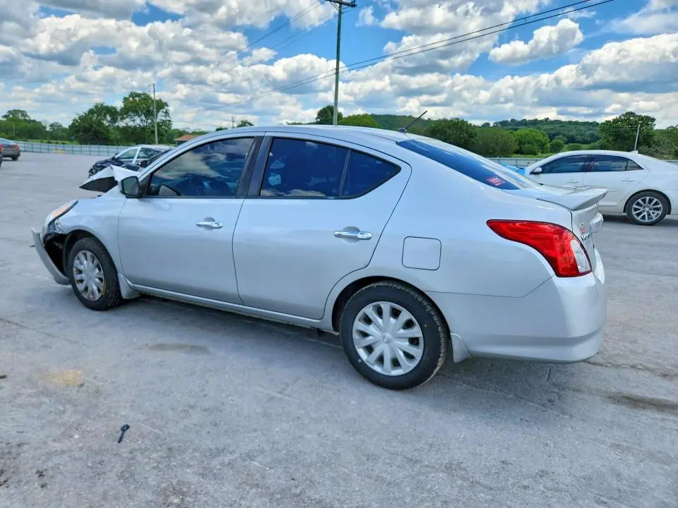 2019 NISSAN VERSA SV  