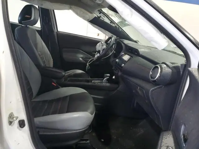 2021 NISSAN KICKS SR  