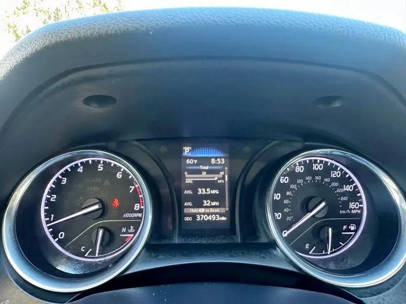 2020 TOYOTA CAMRY SE  