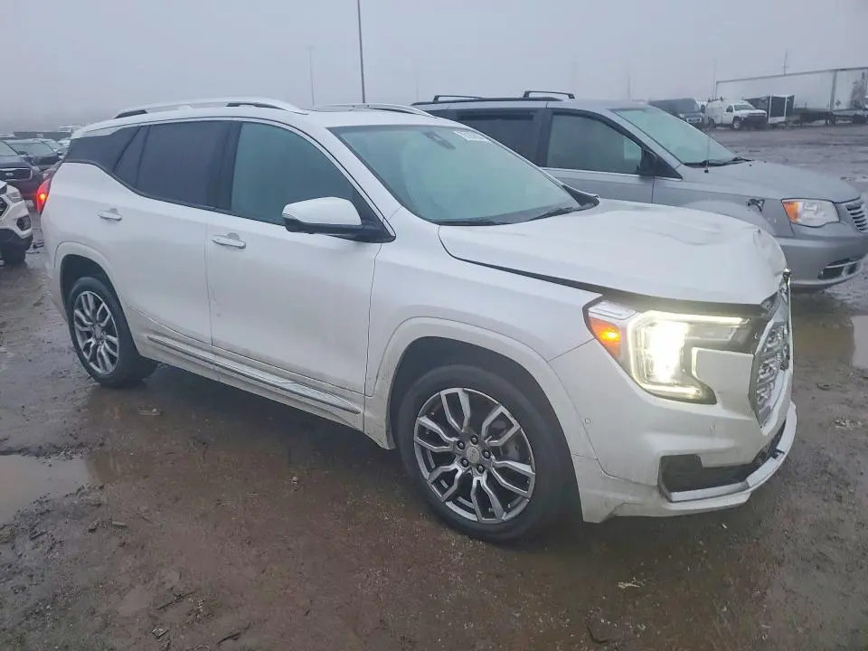 2023 GMC TERRAIN DENALI  