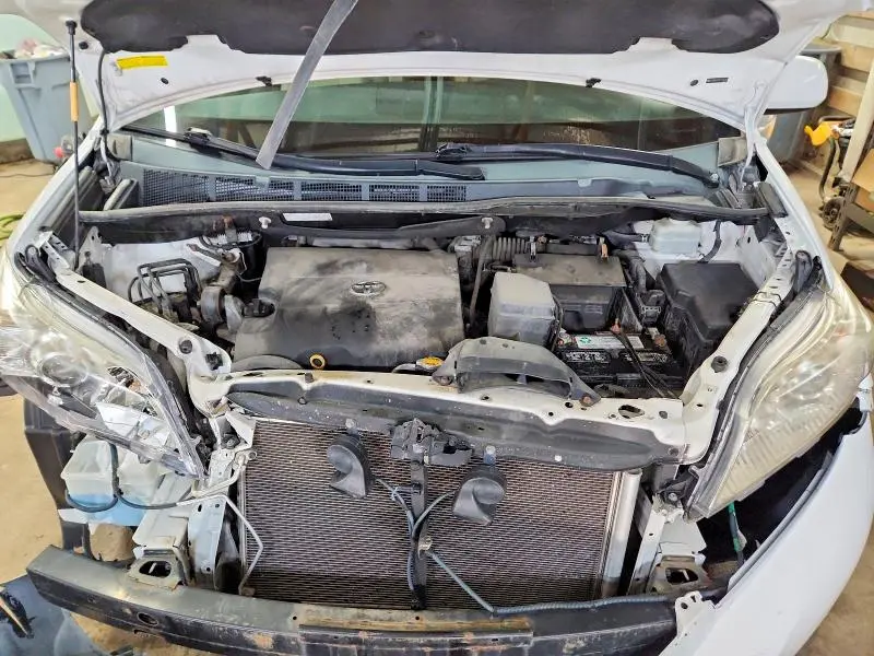 2014 TOYOTA SIENNA LE  