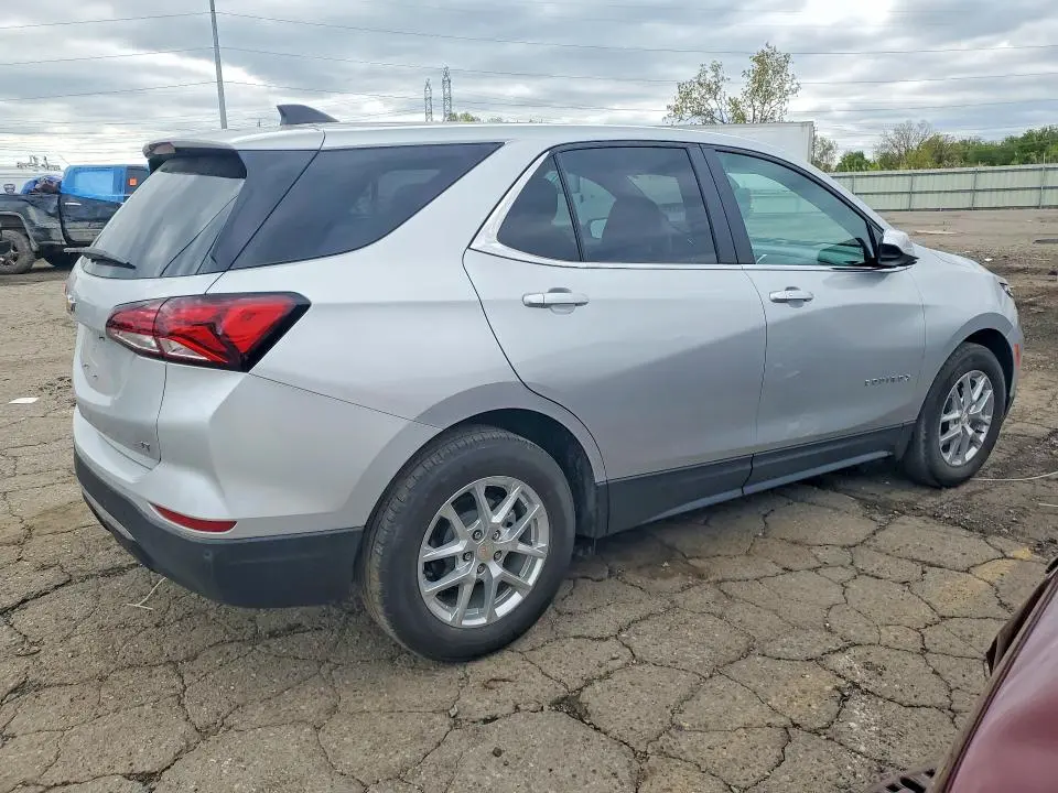 2022 CHEVROLET EQUINOX LT  