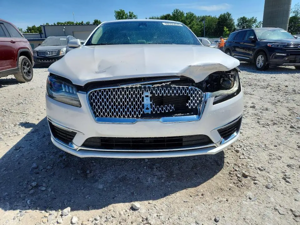 2017 LINCOLN MKZ RESERVE  