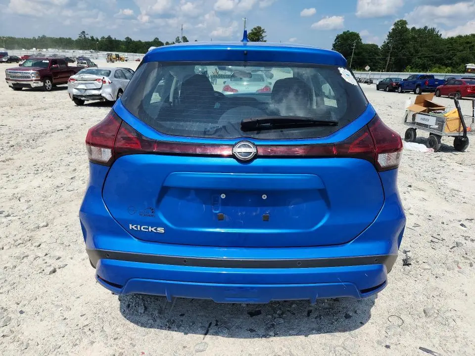 2023 NISSAN KICKS S  