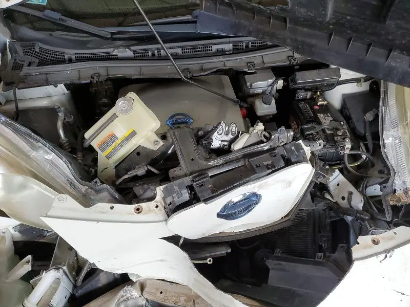 2015 NISSAN LEAF S  