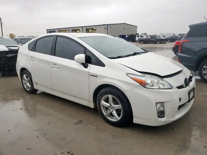 2011 TOYOTA PRIUS   