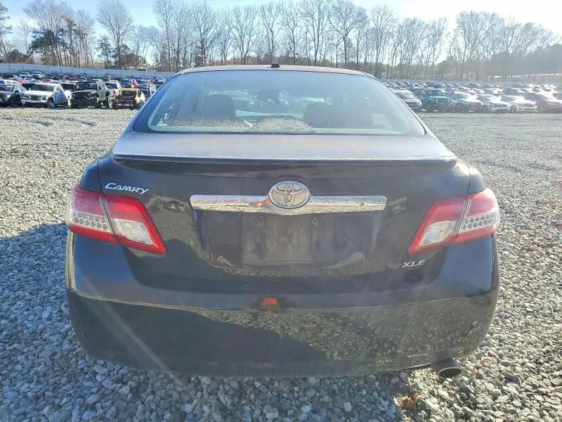 2011 TOYOTA CAMRY BASE  